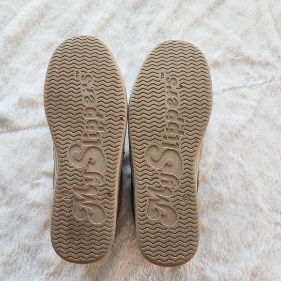 My Slippers Mike Lyndell Great Quality Ladies Size 9 Tan Super Comfortable - Picture 5 of 9